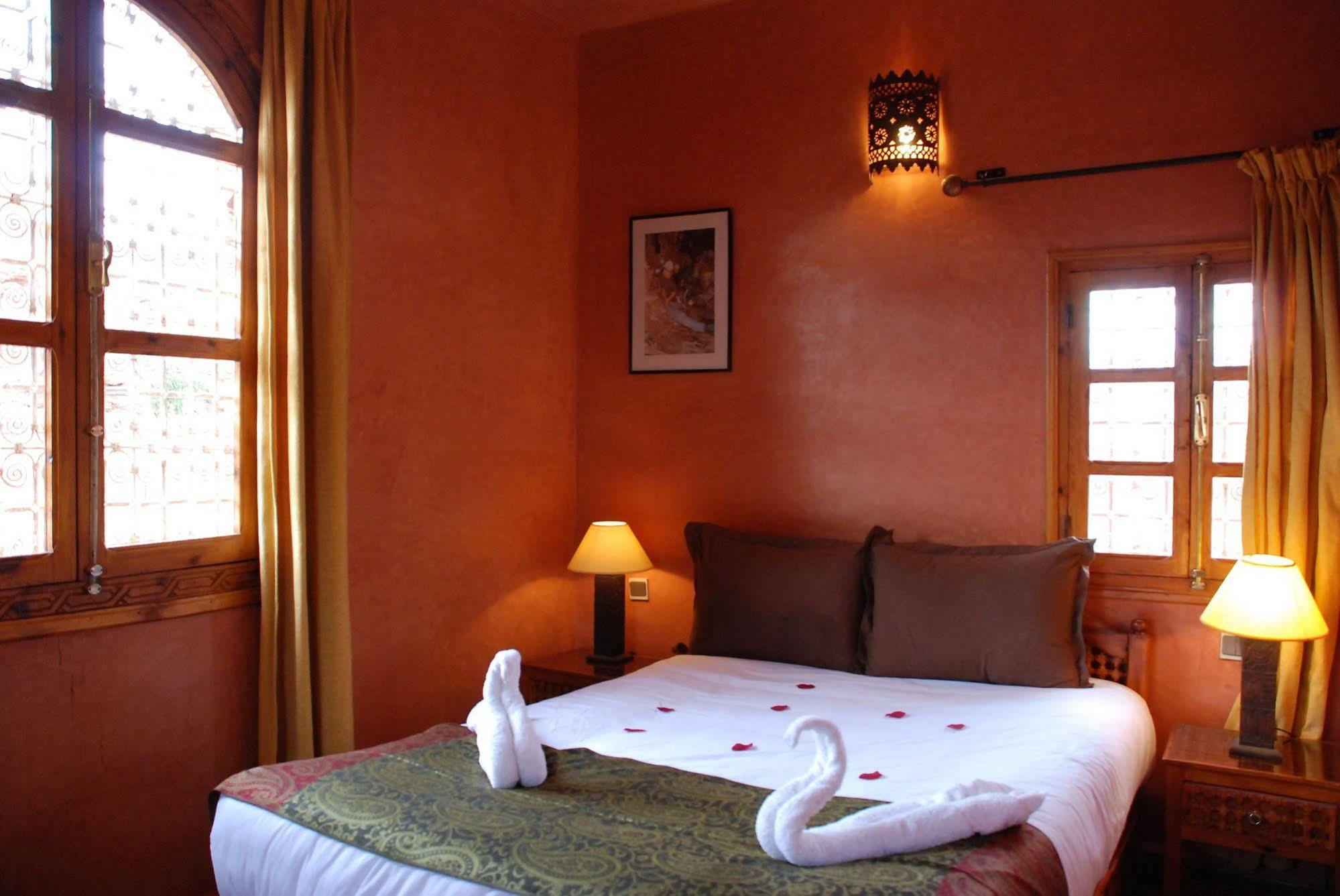 Kasbah Isfoula And Spa Аит Бен Хаду Екстериор снимка